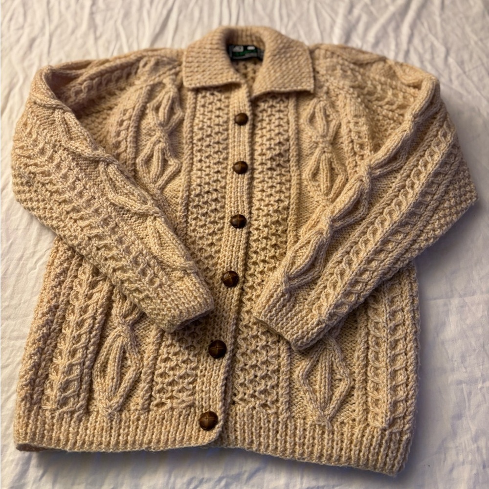 Vtg Abbey Knitwear 100% Irish
Wool Fisherman Chunky Cable Cardigan Sweater S/M - Picture 3 of 14